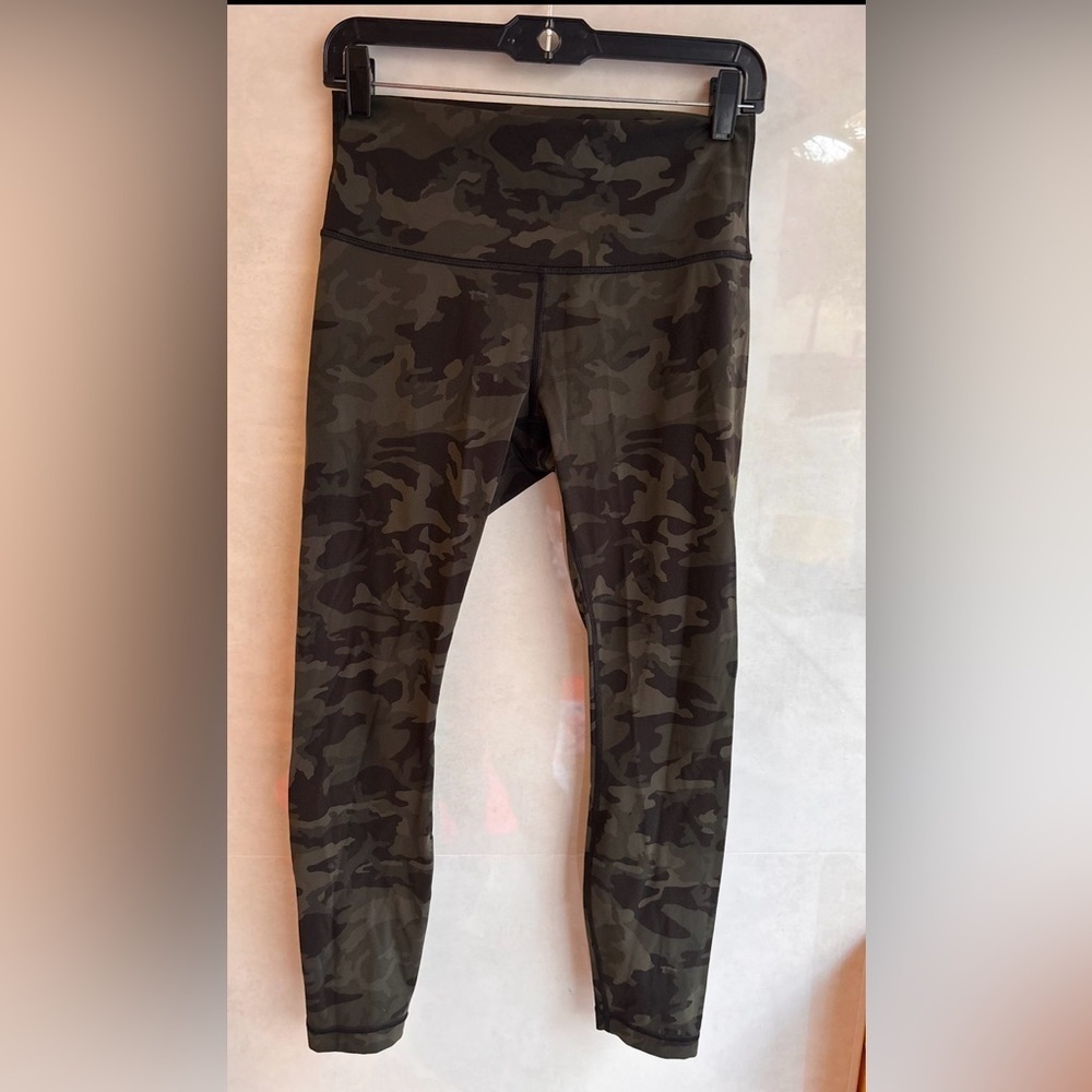 Lululemon Wunder Under High-Rise Tight 25" *Full-On Luxtreme
Incognito Camo - Picture 4 of 6